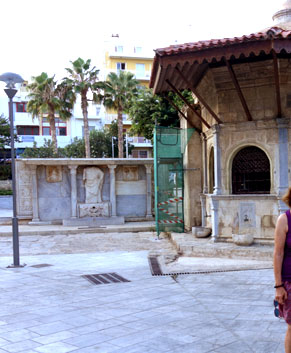 la fontaine Bembo et une fontaine ottomanne